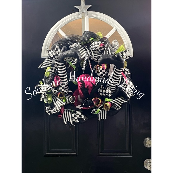 Happy Halloween Witch Wreath - Picture 1 of 5